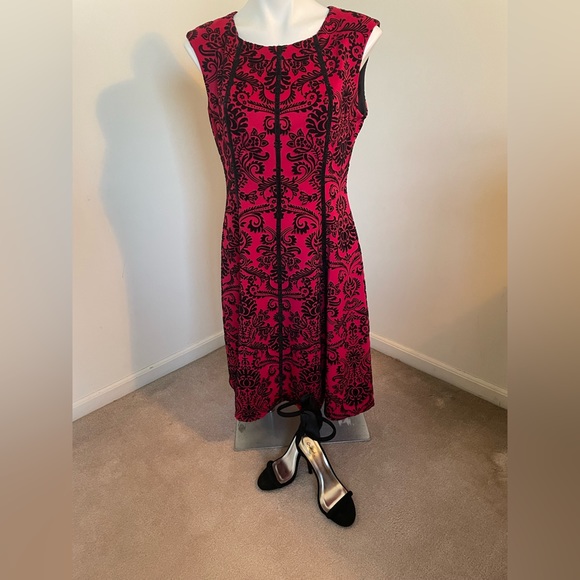 Red and black dressy dress - Picture 1 of 6